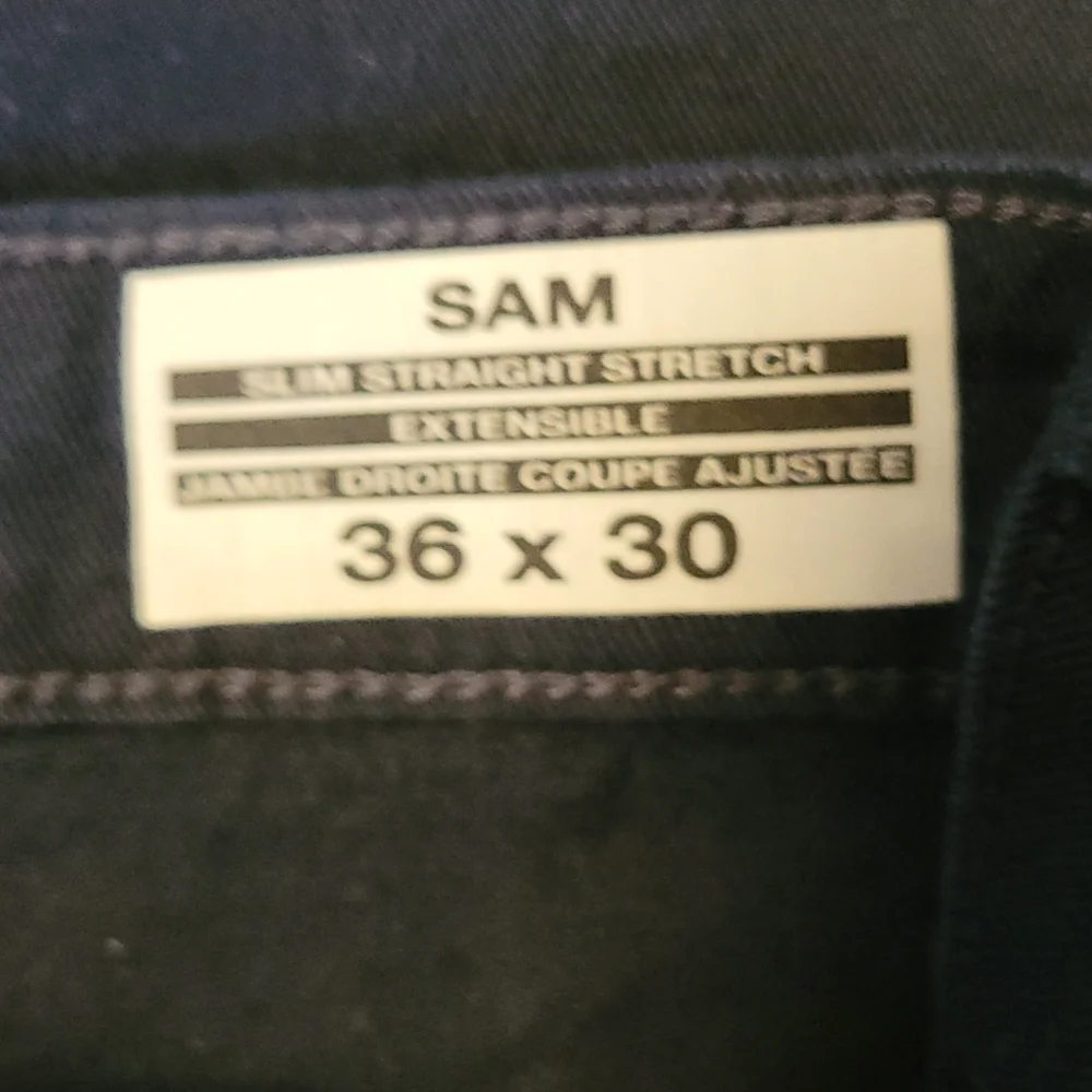 Brand New 36x30 David Bitton Jeans - Picture 2 of 3